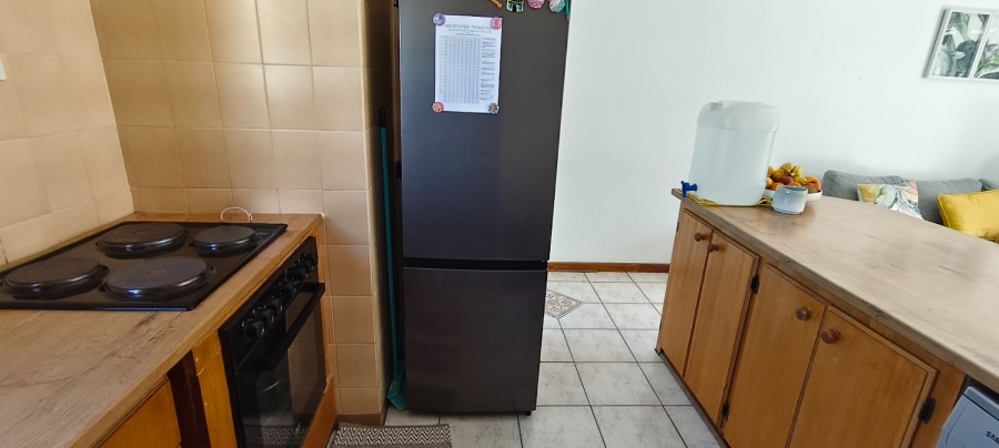 2 Bedroom Property for Sale in Langenhovenpark Free State